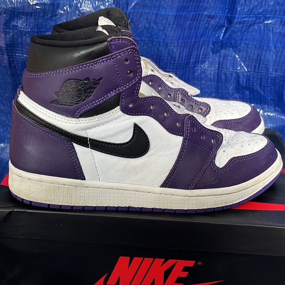 Air Jordan 1 retro high og lightly used good condition price is negotiable - Picture 3 of 9